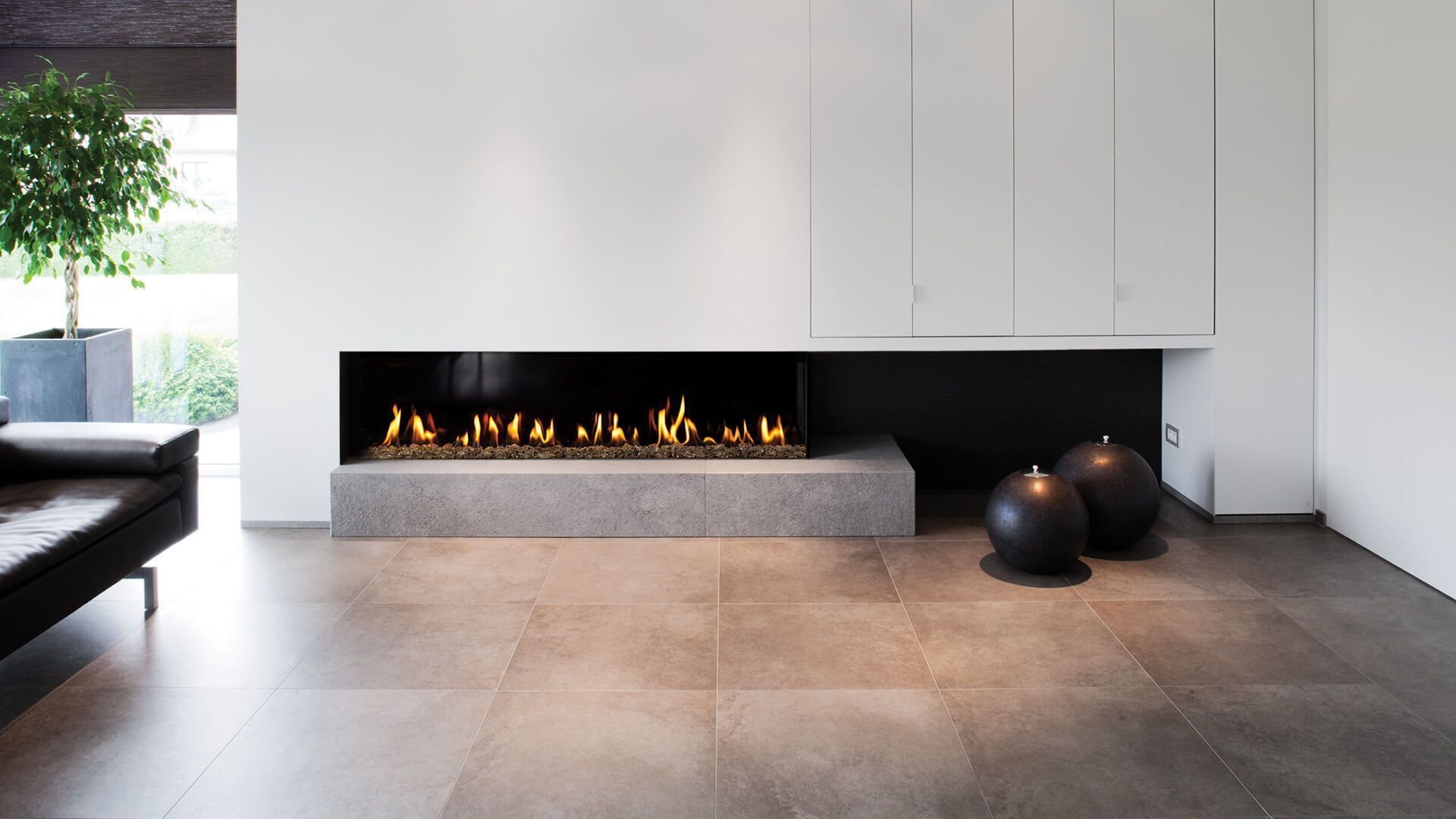 Wohnzimmer mit Kamin